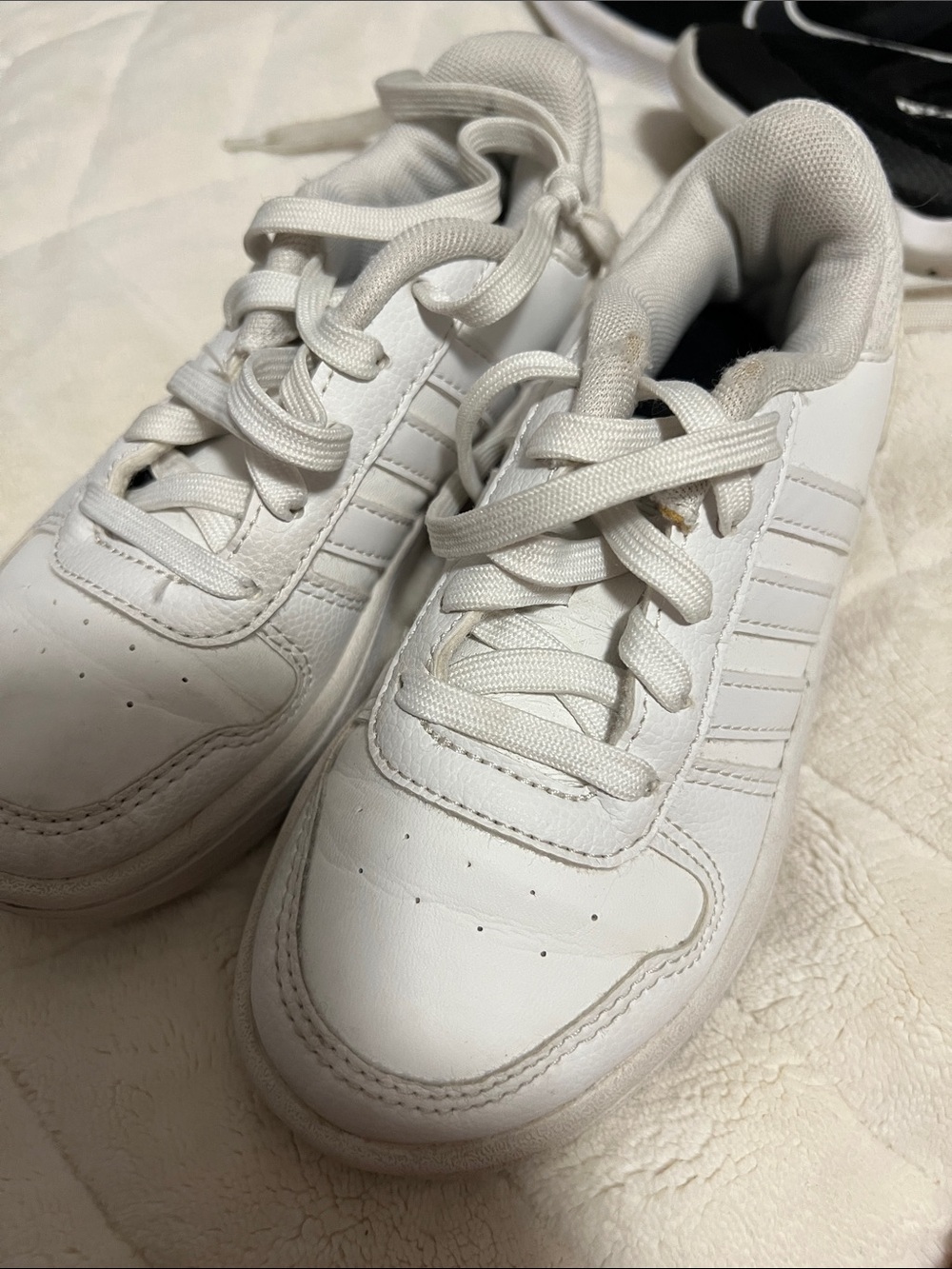 adidas White Kids Low-Top Sneakers with Lace-Up Closure